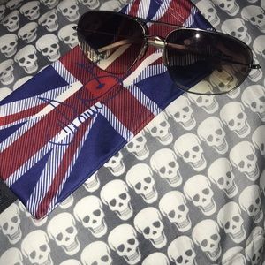 Oakley x Paul Smith sunglasses 🕶 ‼️PRICE DROP‼️